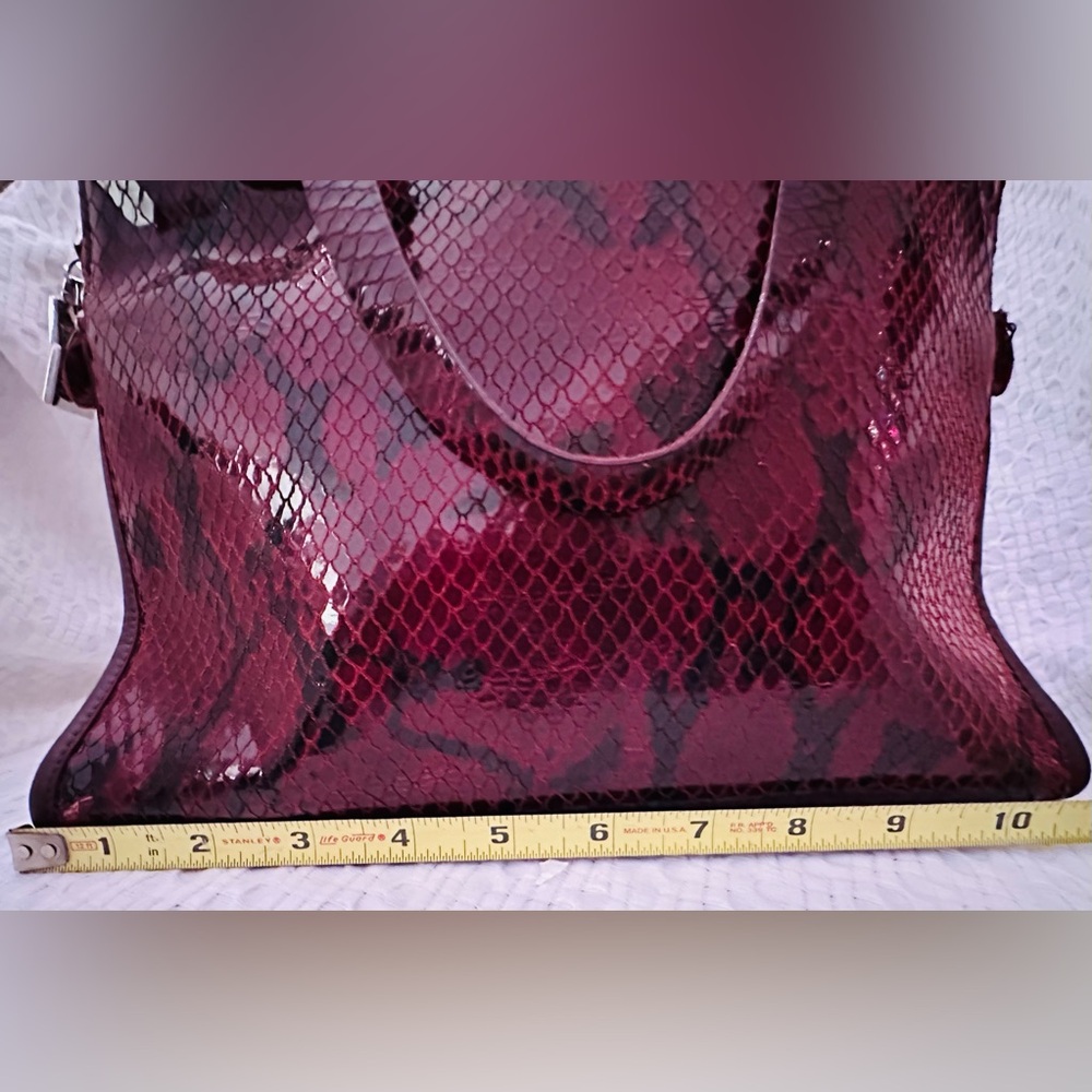 Enrico Coveri Python Shoulder Handbag in Oxblood - Picture 10 of 11